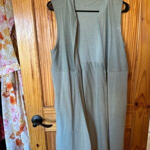 Sleeveless Gray Vest